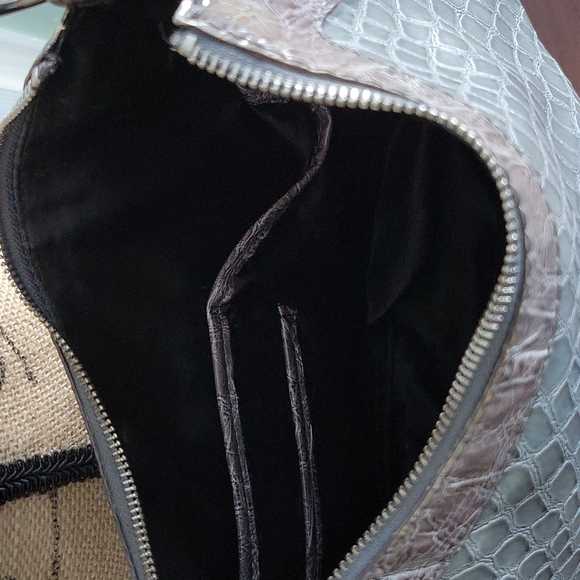 Guess Gray Purse with Silver Hardware and Rhinestone Detail - Picture 5 of 10